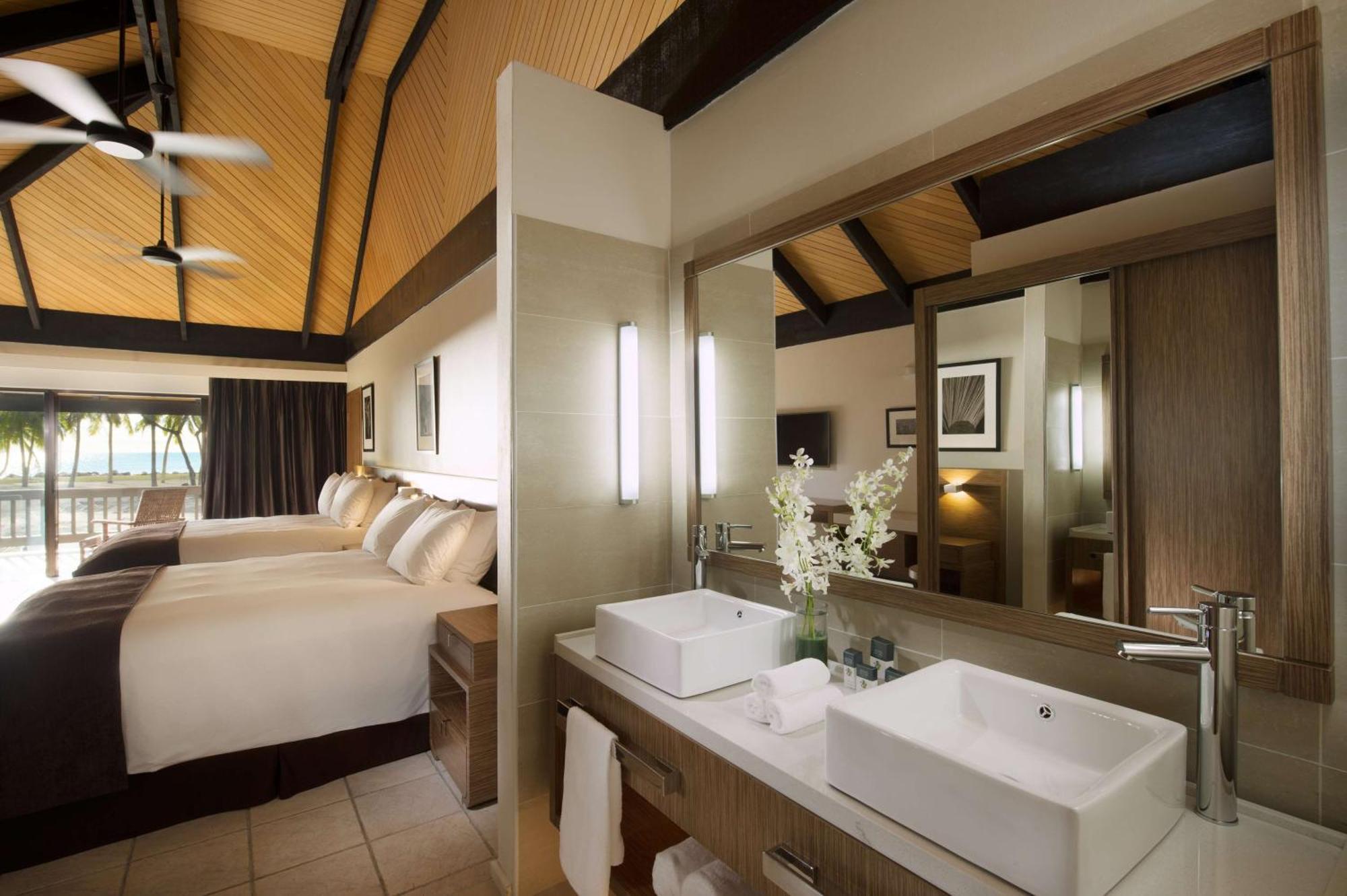 Doubletree By Hilton Fiji - Sonaisali Island Hotel Nadi Luaran gambar